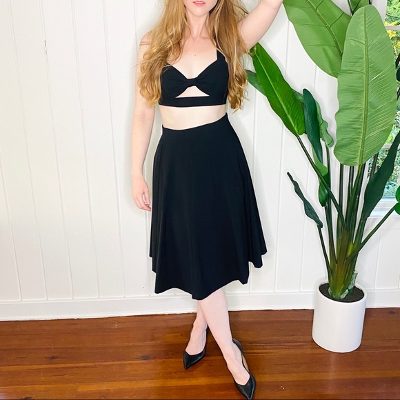 Trina Turk Black Flare Tea / A-Line Midi Skirt (6) - Picture 6 of 14